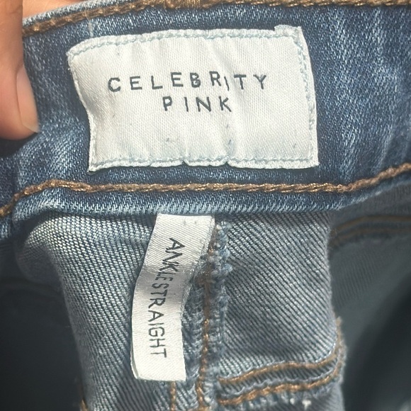 CELEBRITY PINK Juniors Floral embroidered Ankle Jeans Size 3/26 - Picture 6 of 8